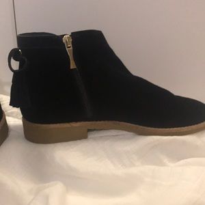 Kate Spade Belleville black booties. Sz 8